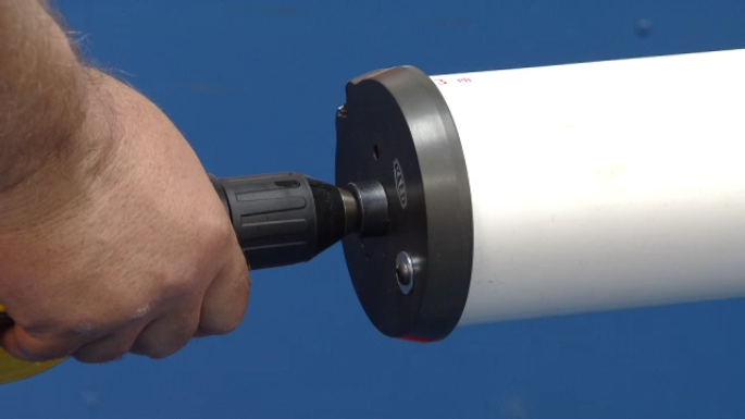 Chanfreineuse alimentée par une perceuse électrique